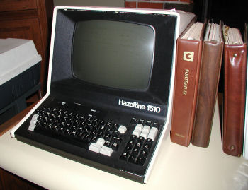 Hazeltine 1510 computer terminal