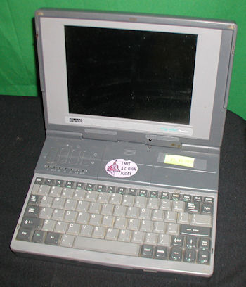 Digital DECpc 433SLC laptop
